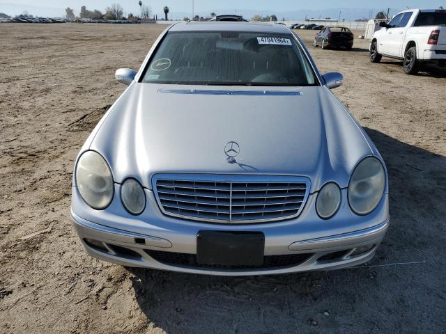 WDBUF56J16A944016 - 2006 MERCEDES-BENZ E 350 SILVER photo 5