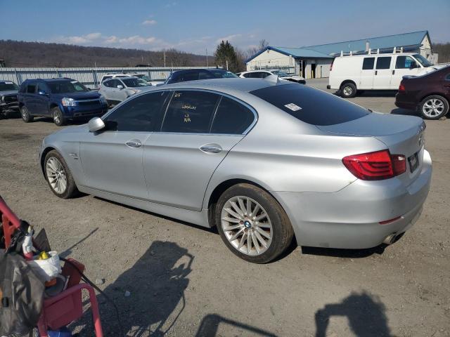 WBAFU7C54BC876969 - 2011 BMW 535 XI SILVER photo 2