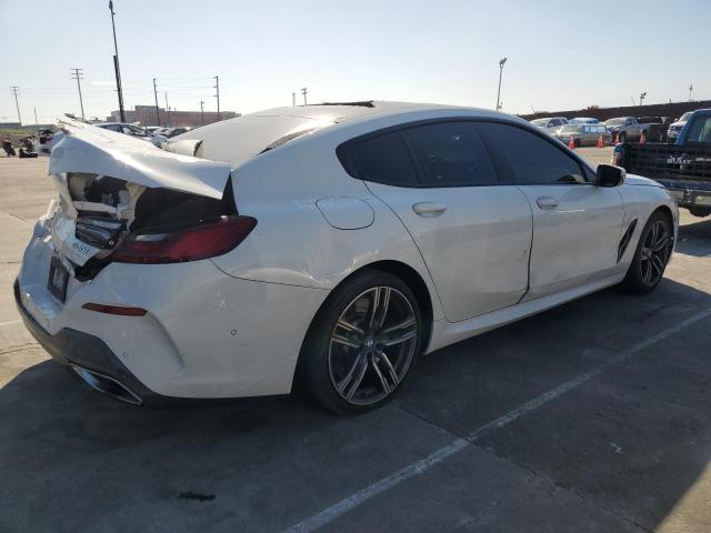 WBAGV2C01NCJ17984 - 2022 BMW 840I WHITE photo 3