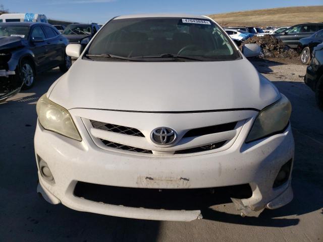 2T1BU4EE5BC613037 - 2011 TOYOTA COROLLA BASE WHITE photo 5