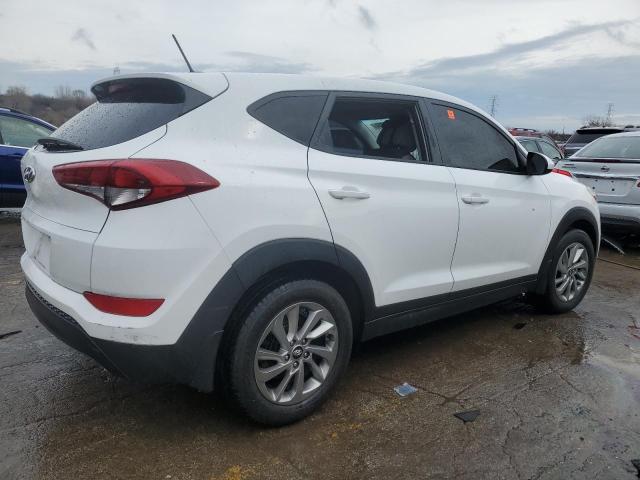 KM8J23A49HU501468 - 2017 HYUNDAI TUCSON SE WHITE photo 3