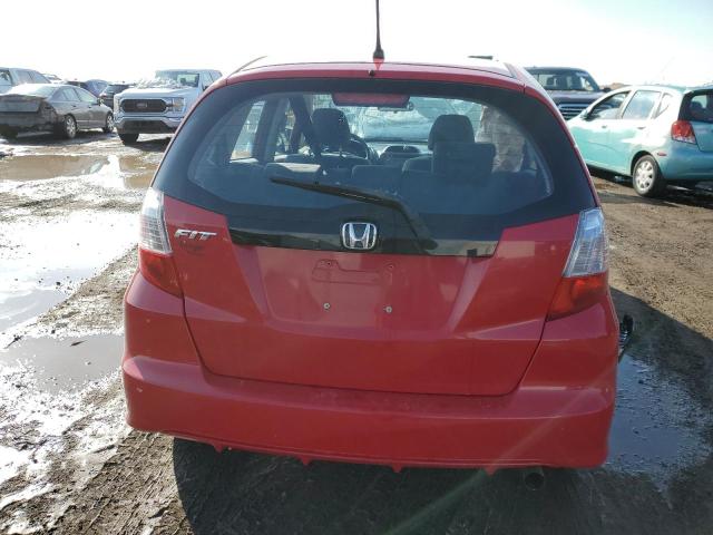 JHMGE8H33DC058071 - 2013 HONDA FIT RED photo 6