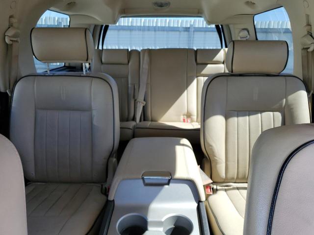 5LMFU28526LJ06427 - 2006 LINCOLN NAVIGATOR თეთრი ფოტო 10