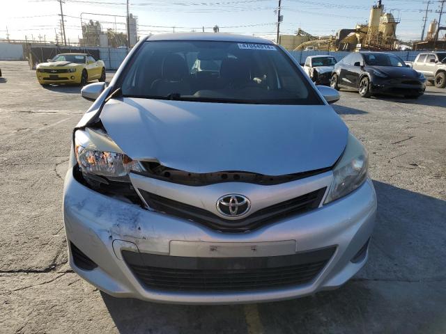 JTDKTUD35ED588733 - 2014 TOYOTA YARIS SILVER photo 5