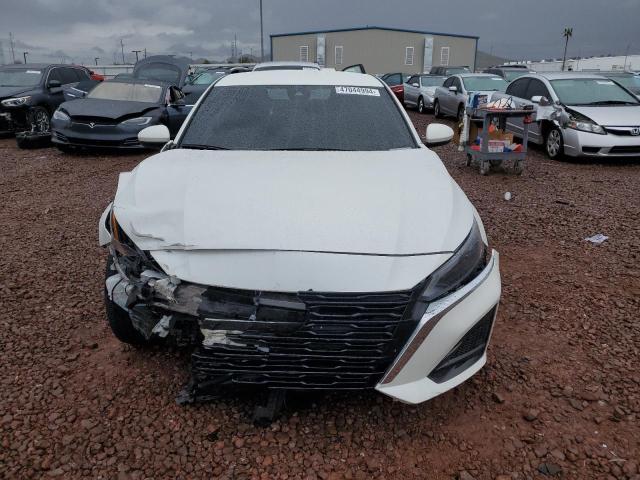 1N4BL4DV3PN401767 - 2023 NISSAN ALTIMA SV WHITE photo 5