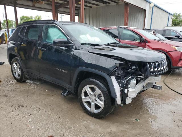 3C4NJDBN9PT513120 - 2023 JEEP COMPASS LATITUDE BLACK photo 4