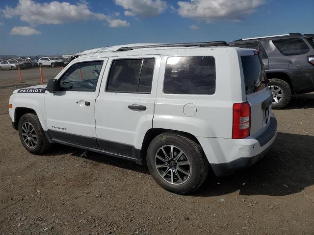 1C4NJPBA1GD562266 - 2016 JEEP PATRIOT SPORT WHITE photo 2