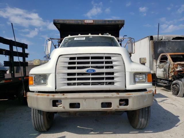 1FDXF80C4SVA02079 - 1995 FORD F800 WHITE photo 9