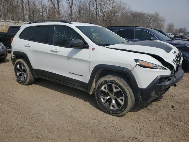 1C4PJMBB4HW537237 - 2017 JEEP CHEROKEE TRAILHAWK WHITE photo 4