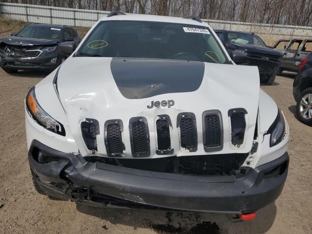 1C4PJMBB4HW537237 - 2017 JEEP CHEROKEE TRAILHAWK WHITE photo 5