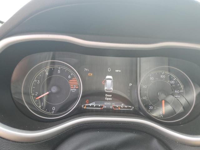 1C4PJMBB4HW537237 - 2017 JEEP CHEROKEE TRAILHAWK WHITE photo 9