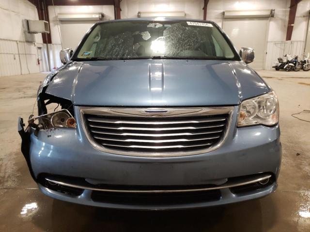 2C4RC1CG1CR134507 - 2012 CHRYSLER TOWN & COU TOURING L BLUE photo 5