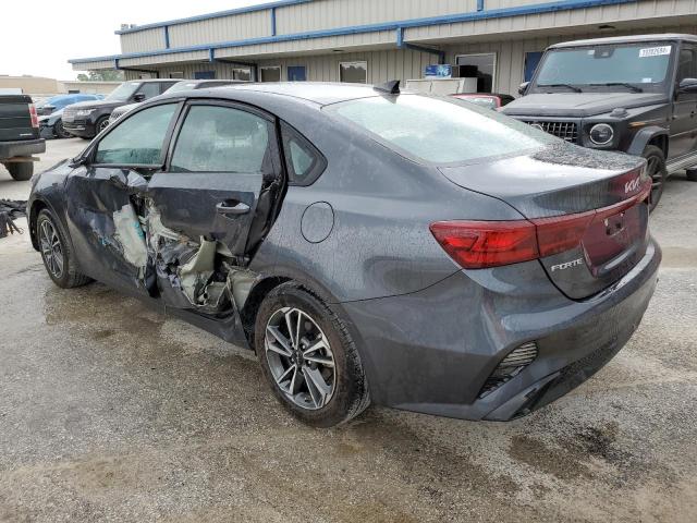 3KPF24AD5PE622088 - 2023 KIA FORTE LX GRAY photo 2