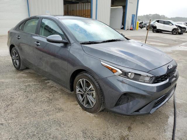 3KPF24AD5PE622088 - 2023 KIA FORTE LX GRAY photo 4