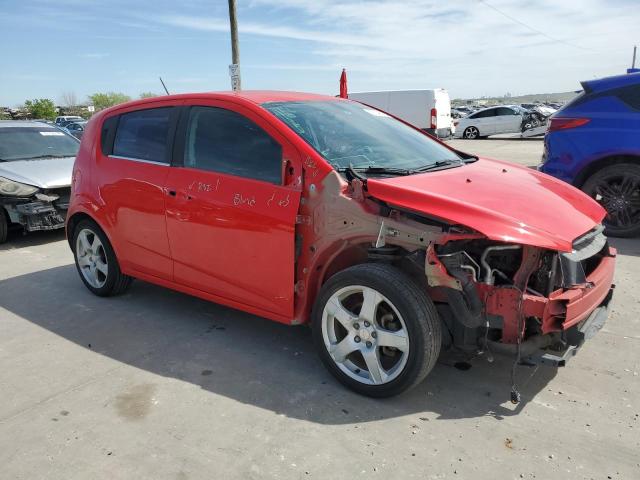 1G1JE6SB6F4105644 - 2015 CHEVROLET SONIC LTZ RED photo 4