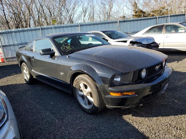 1ZVHT82H085124471 - 2008 FORD MUSTANG GT BLACK photo 4