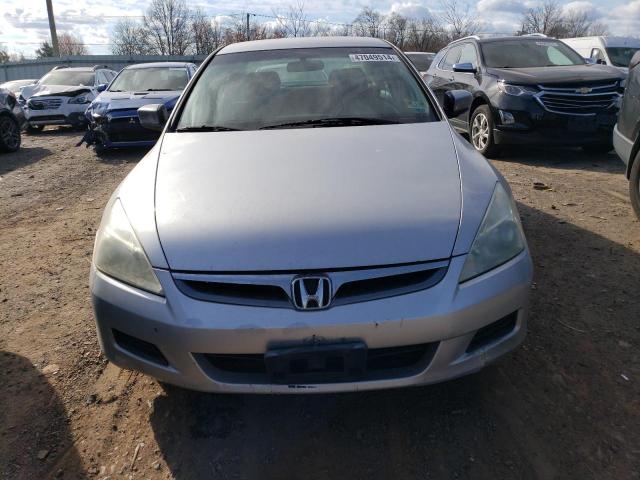 1HGCM56446A044113 - 2006 HONDA ACCORD LX SILVER photo 5