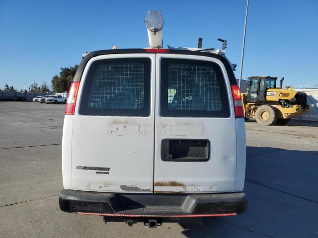 1GCWGFCA8D1903574 - 2013 CHEVROLET EXPRESS G2 WHITE photo 6