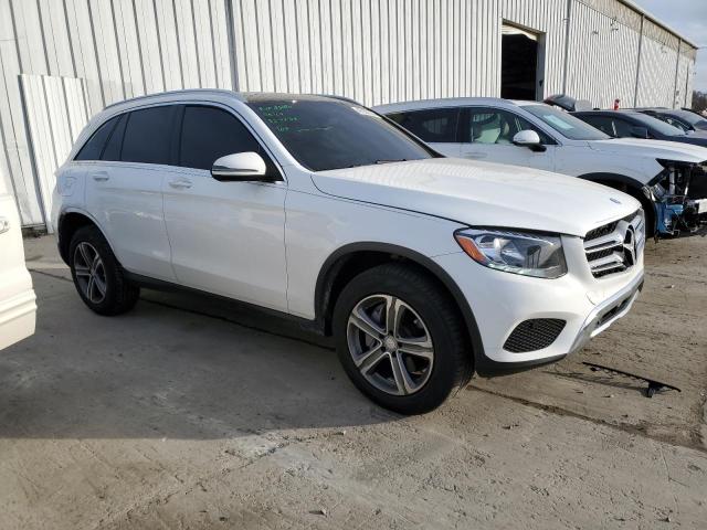 WDC0G4KB7HF194496 - 2017 MERCEDES-BENZ GLC 300 4MATIC WHITE photo 4