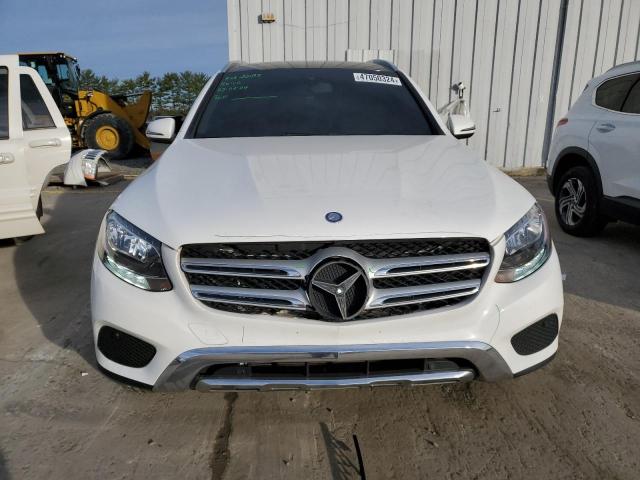 WDC0G4KB7HF194496 - 2017 MERCEDES-BENZ GLC 300 4MATIC WHITE photo 5