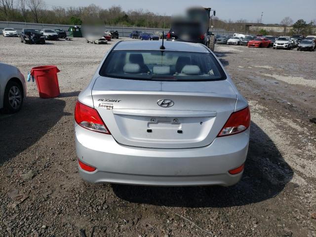 KMHCT4AE3GU028783 - 2016 HYUNDAI ACCENT SE SILVER photo 6