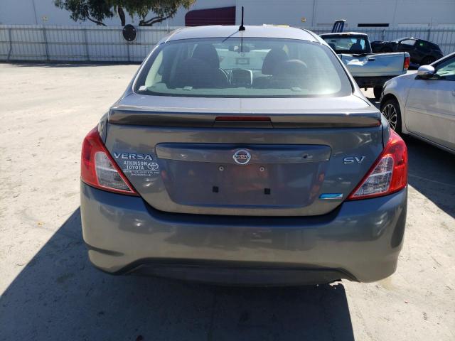 3N1CN7AP2GL809681 - 2016 NISSAN VERSA S GRAY photo 6