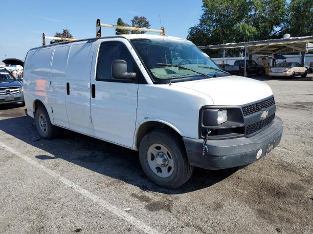 1GCFG15X971119008 - 2007 CHEVROLET EXPRESS G1 WHITE photo 4