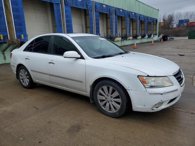 5NPEU46F09H546553 - 2009 HYUNDAI SONATA SE WHITE photo 4