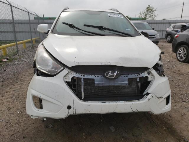 KM8JU3AC4AU017652 - 2010 HYUNDAI TUCSON GLS WHITE photo 5