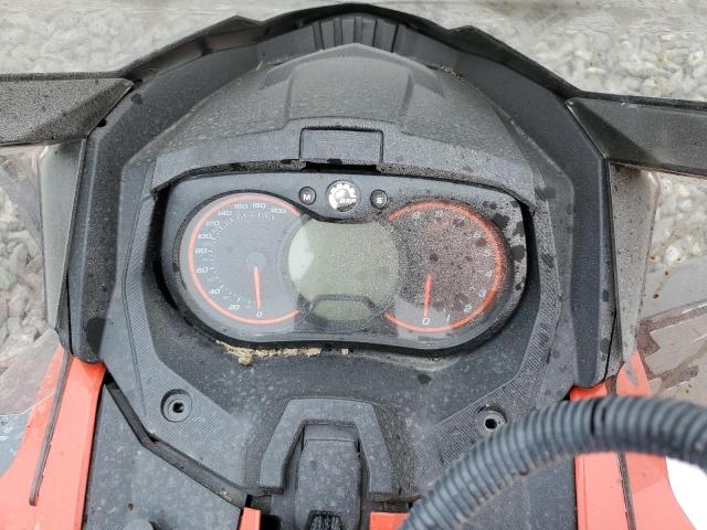 2BPSUBJA6JV000194 - 2018 SKI DOO RENEGADE RED photo 8