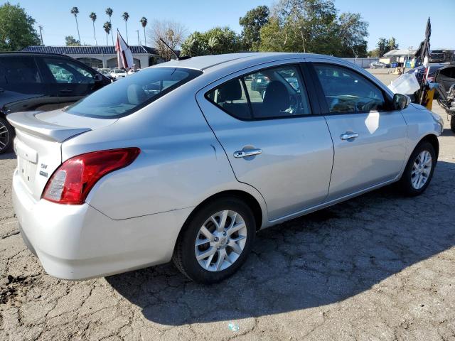 3N1CN7AP8JL802595 - 2018 NISSAN VERSA S SILVER photo 3