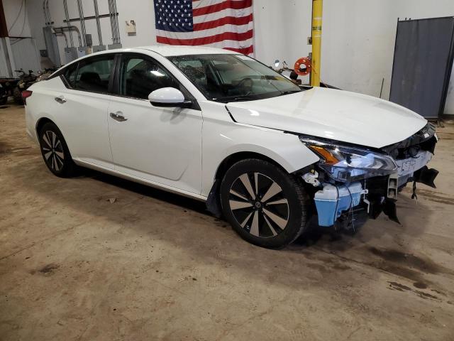 1N4BL4DVXMN408176 - 2021 NISSAN ALTIMA SV WHITE photo 4