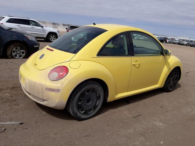 3VWPW3AG9AM014243 - 2010 VOLKSWAGEN NEW BEETLE YELLOW photo 3