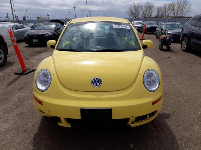 3VWPW3AG9AM014243 - 2010 VOLKSWAGEN NEW BEETLE YELLOW photo 5