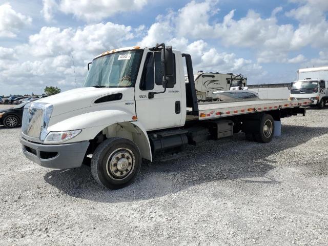 2009 INTERNATIONAL 4000 4300 LP, 