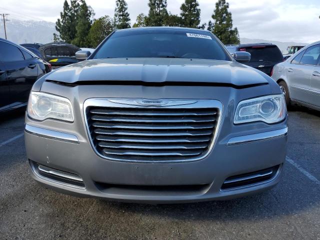 2C3CCAAGXCH196961 - 2012 CHRYSLER 300 GRAY photo 5