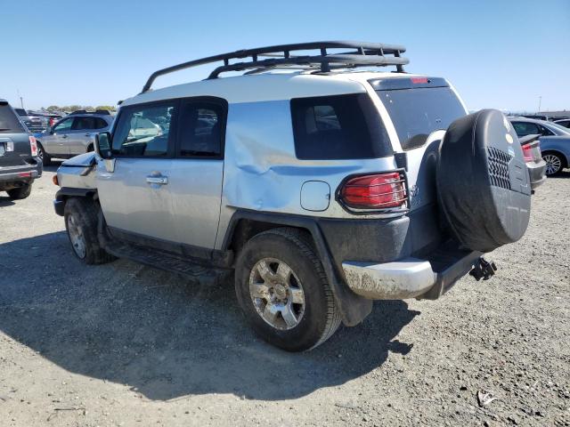 JTEBU11F98K051627 - 2008 TOYOTA FJ CRUISER SILVER photo 2