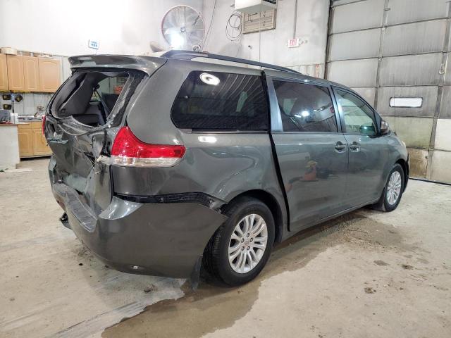 5TDYK3DC2ES461451 - 2014 TOYOTA SIENNA XLE GRAY photo 3