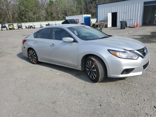 1N4AL3AP5HC229492 - 2017 NISSAN ALTIMA 2.5 SILVER photo 4