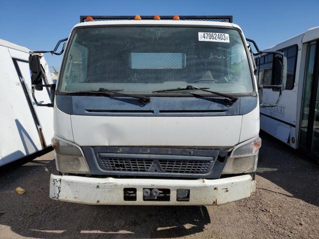 JL6CCJ1SX6K011179 - 2006 MITSUBISHI FE 85D WHITE photo 5