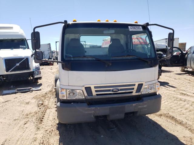 3FRLL45Z26V339932 - 2006 FORD LOW CAB FO LCF450 WHITE photo 5