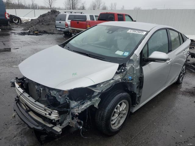 JTDKARFP7H3004412 - 2017 TOYOTA PRIUS PRIM ვერცხლისფერი ფოტო 1