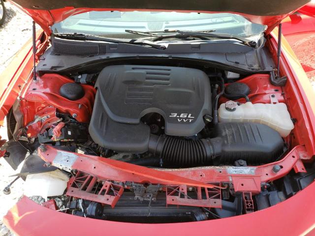 2C3CDXHG1JH290536 - 2018 DODGE CHARGER SXT PLUS RED photo 11