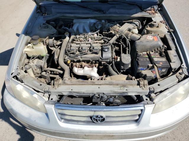 4T1BF22K9YU114080 - 2000 TOYOTA CAMRY LE SILVER photo 11