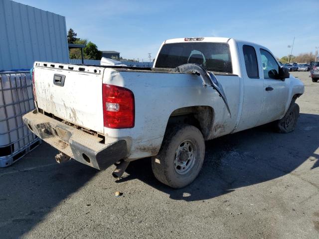 1GCHK29K17E571166 - 2007 CHEVROLET SILVERADO K2500 HEAVY DUTY WHITE photo 3