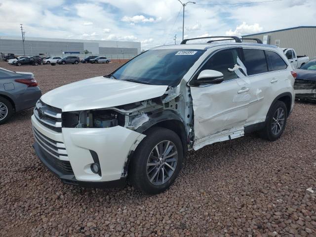 5TDKZRFH9KS311328 - 2019 TOYOTA HIGHLANDER SE WHITE photo 1