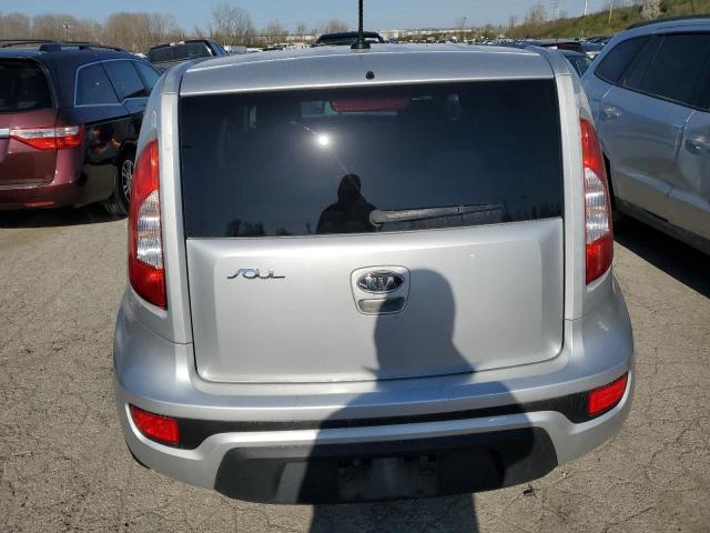 KNDJT2A52C7444171 - 2012 KIA SOUL GRAY photo 6