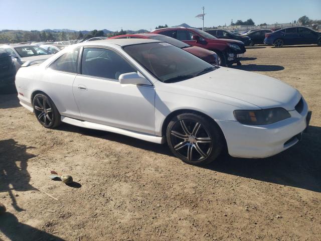 1HGCG2249WA008865 - 1998 HONDA ACCORD LX WHITE photo 4