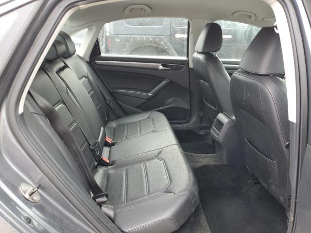 1VWDT7A36HC070300 - 2017 VOLKSWAGEN PASSAT R-LINE ნაცრისფერი ფოტო 10