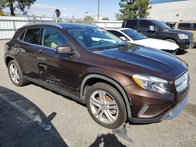 WDCTG4EB1HJ354197 - 2017 MERCEDES-BENZ GLA 250 BROWN photo 4